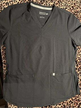 Fabletics Black Scrub Set – Top L / Pants M – Never Worn